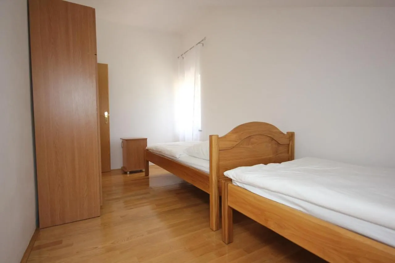 Apartment Artatore 8022D Čunski 0*,